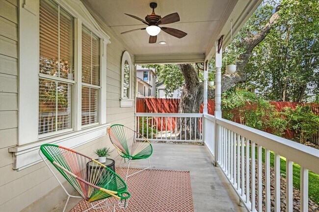 2211 Wilson St in Austin, TX - Building Photo - Building Photo