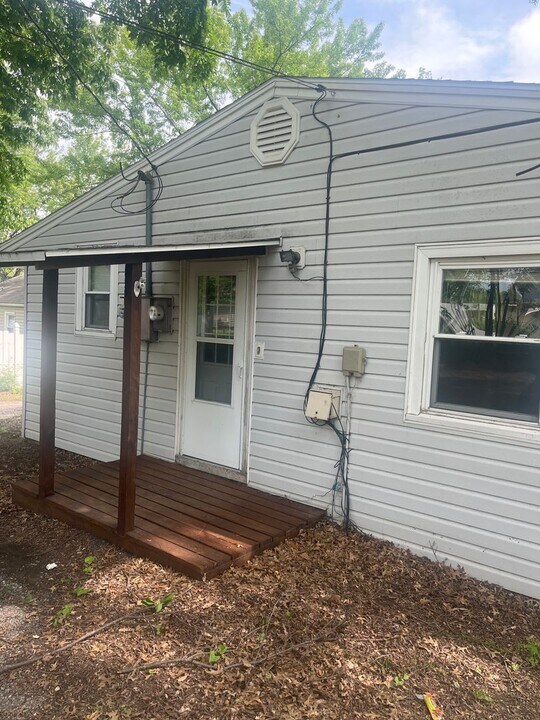 407 Hamilton St in Warrensburg, MO - Building Photo