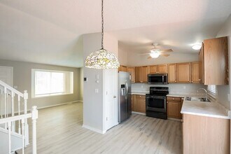 19667 E Bails Pl in Aurora, CO - Building Photo - Building Photo