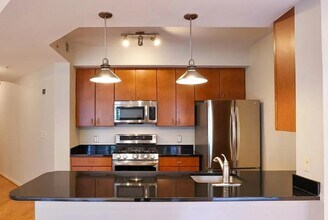 1001 L St NW, Unit 308 in Washington, DC - Building Photo - Building Photo