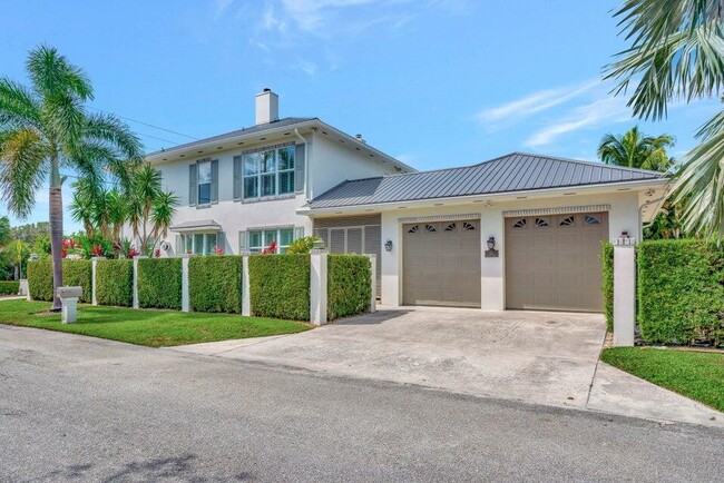 401 Center St in Jupiter, FL - Foto de edificio - Building Photo