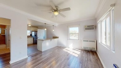 Modern & Spacious Home in East LA – Great in Los Angeles, CA - Foto de edificio - Building Photo