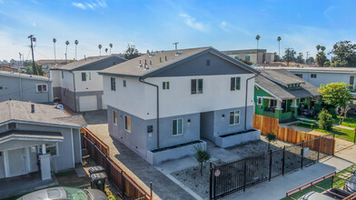 908 W 66th St in Los Angeles, CA - Building Photo - Building Photo