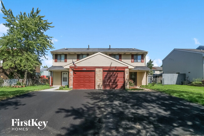 1772 Howe Ln in Hanover Park, IL - Foto de edificio - Building Photo