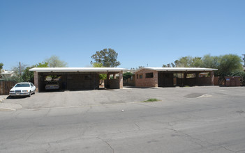 2112-2122 N Belvedere Ave in Tucson, AZ - Building Photo - Building Photo