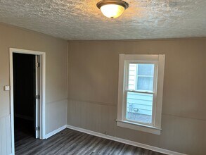518 Montgomery St in Shelbyville, IN - Building Photo - Building Photo