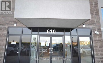 610 Farmstead Dr in Milton, ON - Building Photo - Building Photo