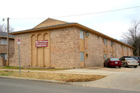 Four Oaks in Tulsa, OK - Foto de edificio - Building Photo