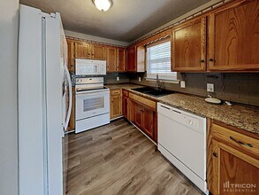 80 Vincent Ln in La Vergne, TN - Building Photo - Building Photo