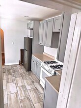 9 W 15th St in Bayonne, NJ - Building Photo - Building Photo