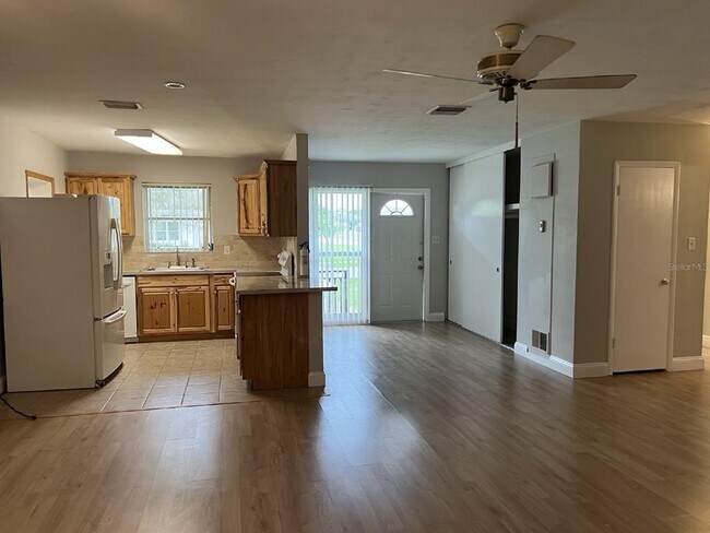 7903 Hyde Park Ave in North Port, FL - Building Photo - Building Photo