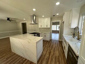 1643 Derby Ct in Palmdale, CA - Building Photo - Building Photo
