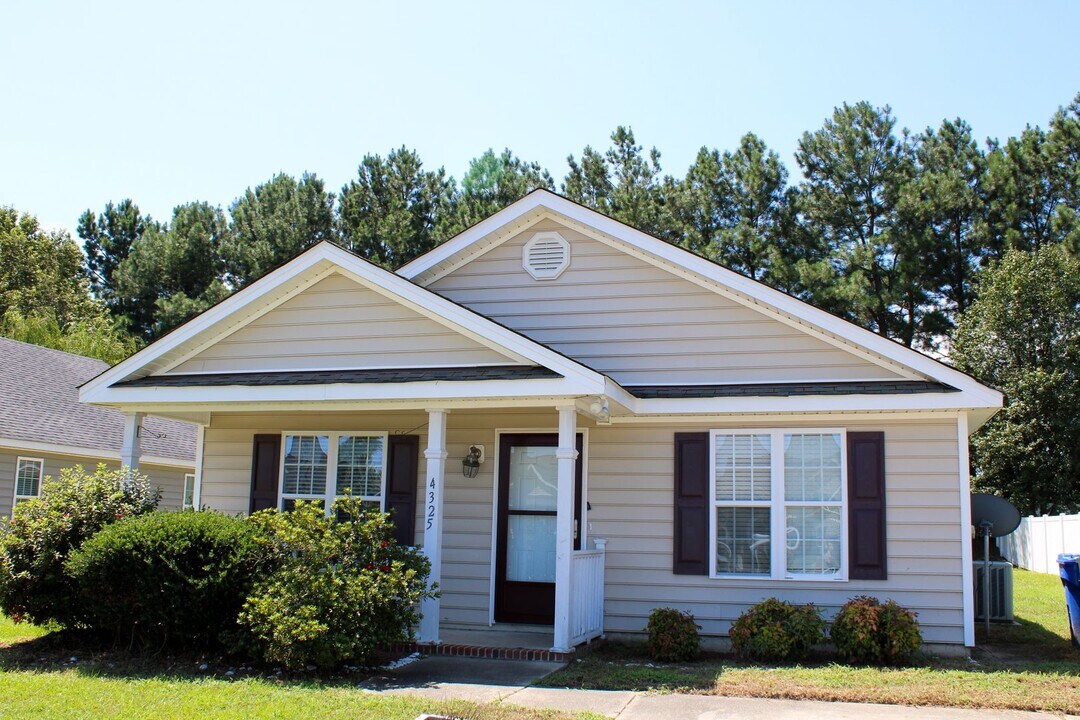 4325 Blazing Star Ln NW in Wilson, NC - Building Photo