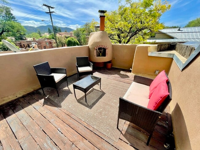 property at 1027 Canyon Rd