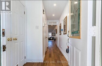 6973 Lisanne Ct in Mississauga, ON - Building Photo - Building Photo