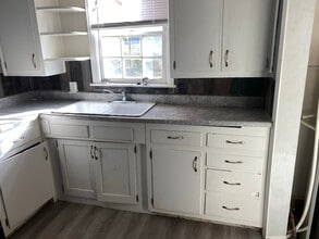 1809 E 23rd St N in Wichita, KS - Building Photo - Building Photo