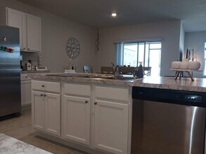 563 Honey Bell Rd in Winter Haven, FL - Building Photo - Building Photo
