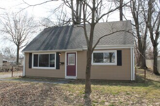 5516 Brokers Tip Ln in Louisville, KY - Building Photo - Building Photo