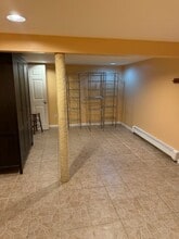 232 Lawson St in Hempstead, NY - Foto de edificio - Building Photo