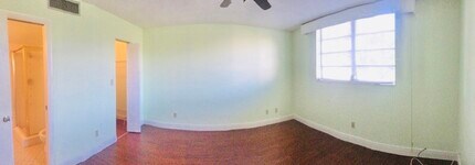 6070 NW 64th Ave in Fort Lauderdale, FL - Building Photo - Building Photo