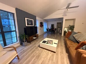 13919 Baytree Dr in Sugar Land, TX - Building Photo - Building Photo