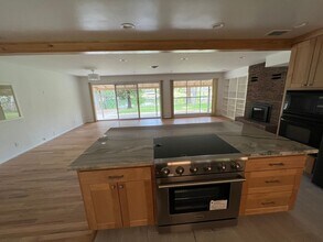 8045 S Lake Cir in Granite Bay, CA - Building Photo - Building Photo