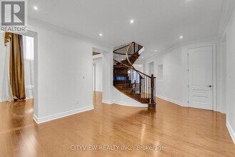 12 Fort Williams Dr in Brampton, ON - Building Photo - Building Photo