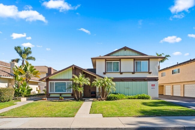 17972 Baron Cir in Huntington Beach, CA - Building Photo - Building Photo