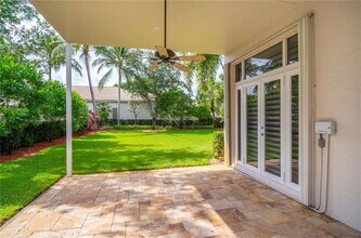 2519 Bay Pointe Ct in Weston, FL - Building Photo - Building Photo