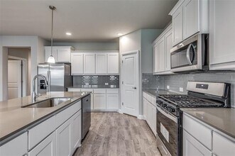 1208 Elgar Trl in Justin, TX - Building Photo - Building Photo