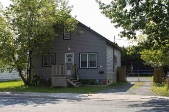 1241 Wellington St in Sault Ste Marie, ON - Building Photo - Building Photo