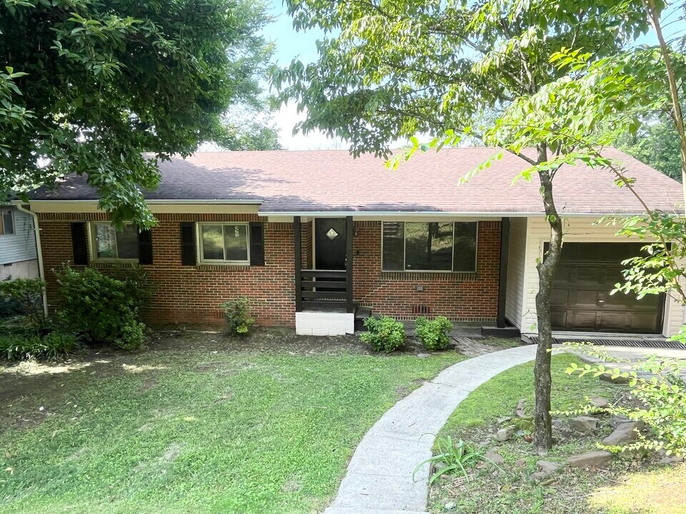 532 Belmar Dr in Birmingham, AL - Building Photo