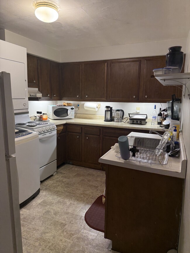 51.5 Latham Ct, Unit L75 in Burlington, VT - Foto de edificio - Building Photo