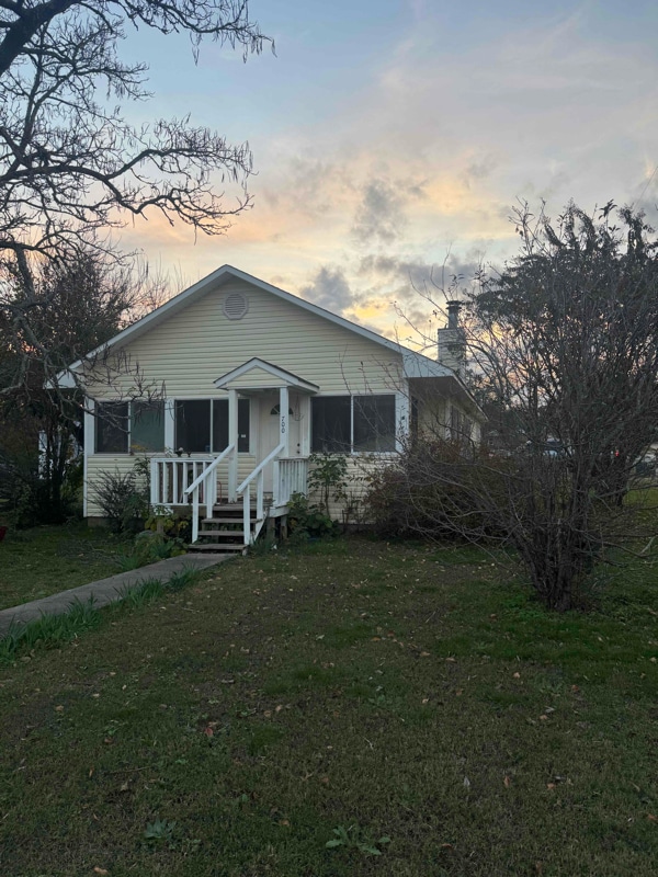 property at 700 S 12th St