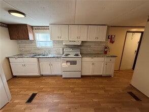 15 Elza Dr in Cleveland, GA - Building Photo - Building Photo