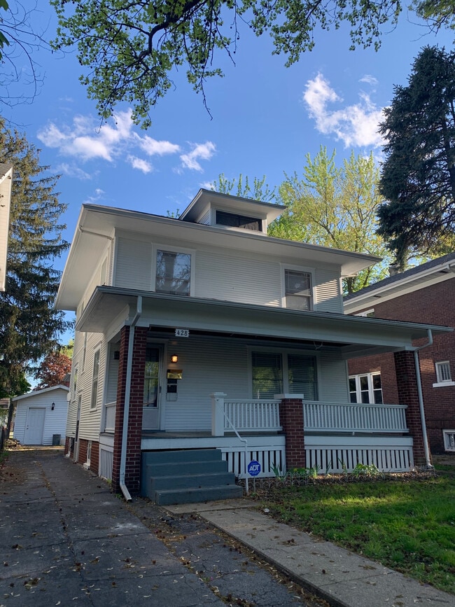 property at 428 W Cook St