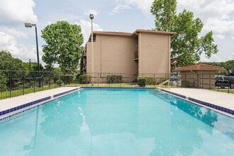 Waterview Crossing Apartments in Orlando, FL - Foto de edificio - Building Photo