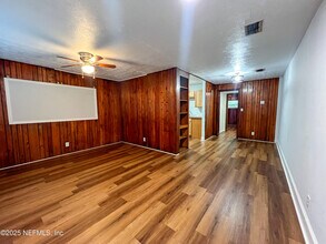 3220 Myra St in Jacksonville, FL - Building Photo - Building Photo