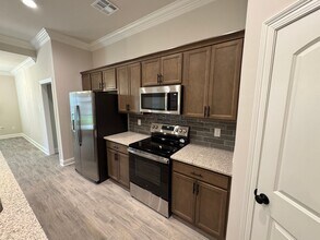 305 Hendry Dr in Bossier City, LA - Building Photo - Building Photo