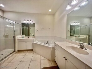 7844 Clemson St in Naples, FL - Building Photo - Building Photo