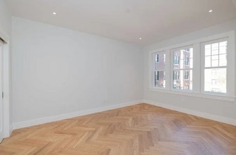 7 Forest St, Unit #32 in Cambridge, MA - Foto de edificio - Building Photo