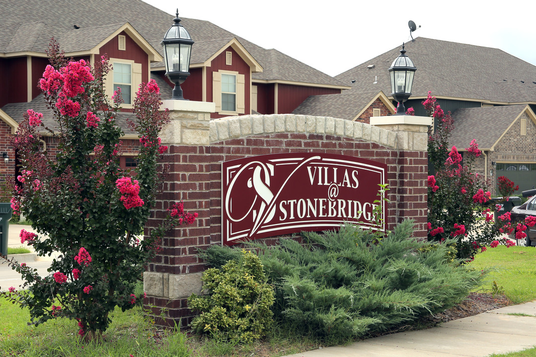 Villas at Stonebridge in Owasso, OK - Building Photo