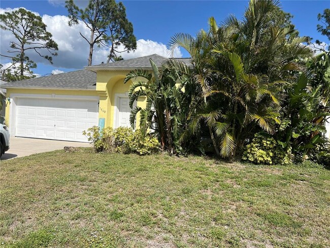 1560 Maile St in North Port, FL - Building Photo - Building Photo