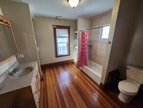 19 Rhode Island Ave in Somerville, MA - Building Photo - Building Photo