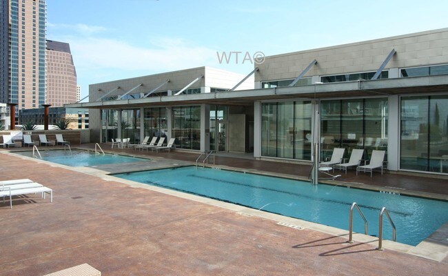 421 W 3rd St in Austin, TX - Building Photo - Building Photo
