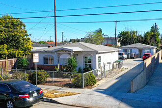 310 W 220th St in Carson, CA - Building Photo - Building Photo