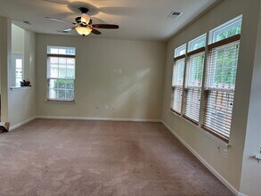 214 Kintyre Ln in Stephens City, VA - Building Photo - Building Photo