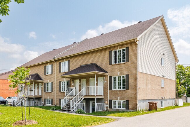 3900 Sainte-Rose Boul