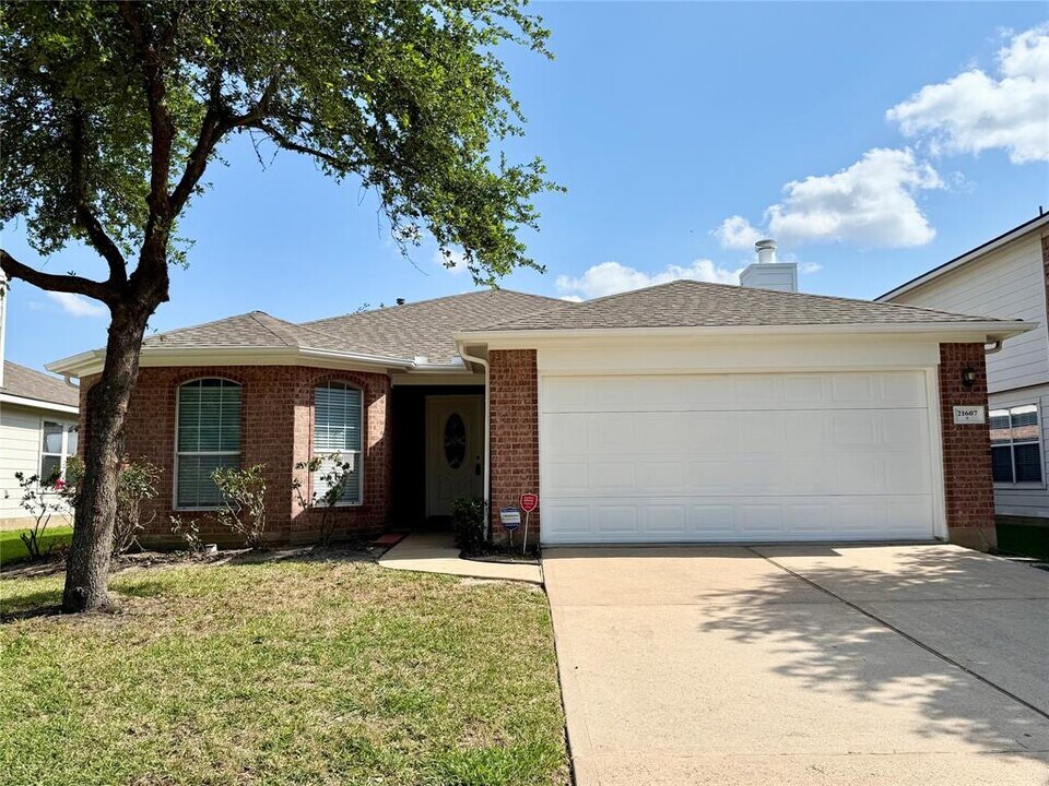 21607 N Boundary Peak Way in Katy, TX - Building Photo