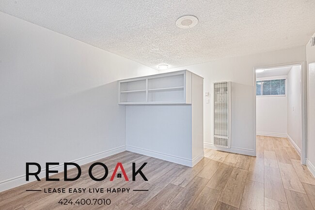 property at 12211 Manor Dr